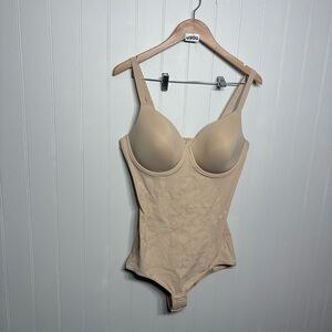 Slimming Maidenform Beige Floral Sculpting Bodysuit Spandex Shapewear 2XL